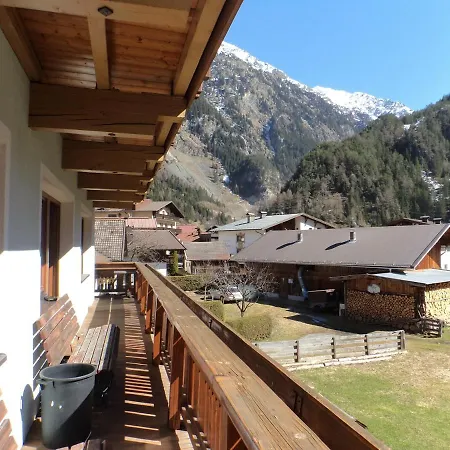 Bed & Breakfast Haus Thomas By Chatel Reizen 3*