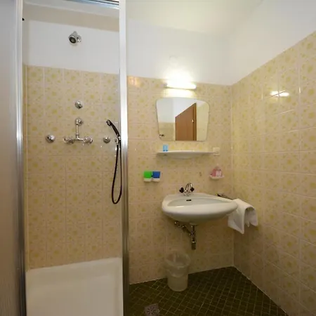 Haus Thomas By Chatel Reizen Bed & Breakfast