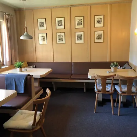Haus Thomas By Chatel Reizen 住宿加早餐酒店