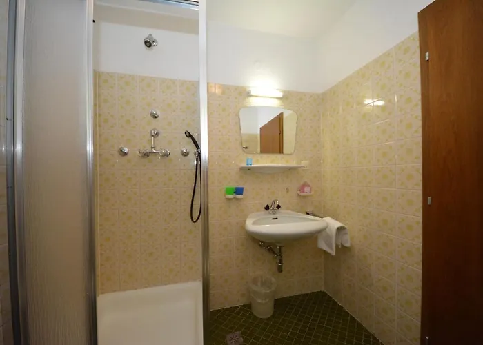 Haus Thomas By Chatel Reizen Bed & Breakfast